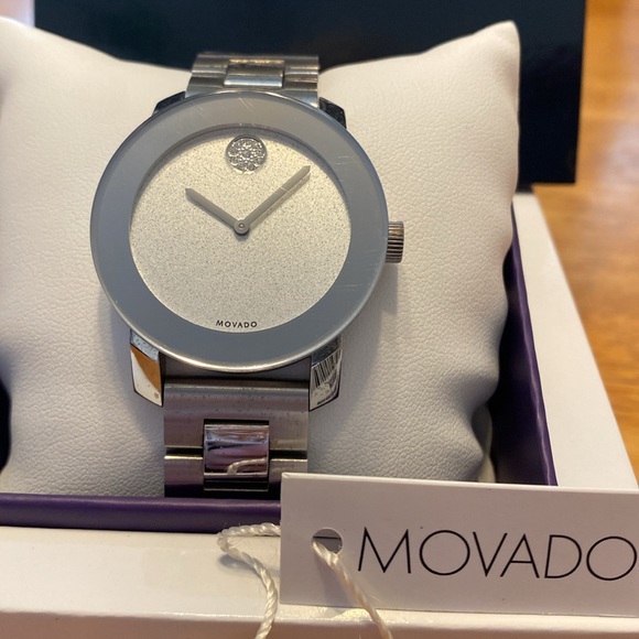 Movado BOLD woman’s watch - Picture 2 of 15